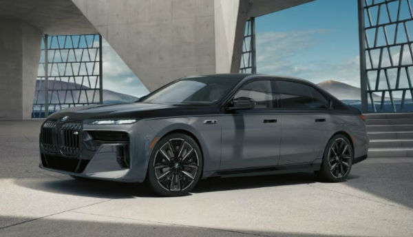 2025 BMW i7 M70 xDrive