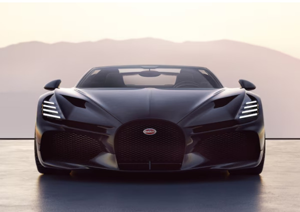 2025 Bugatti Mistral Hypercar