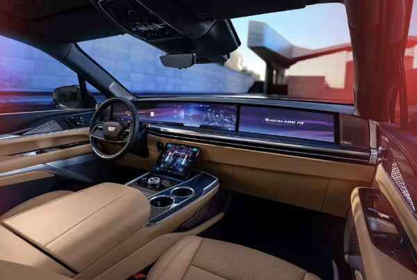 2025 Cadillac Lyriq IQ Interior