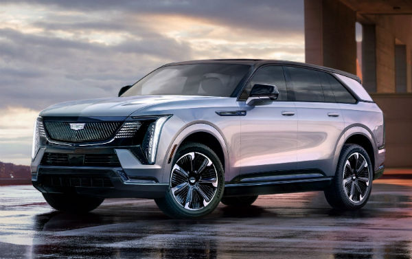 2025 Cadillac Lyriq IQ