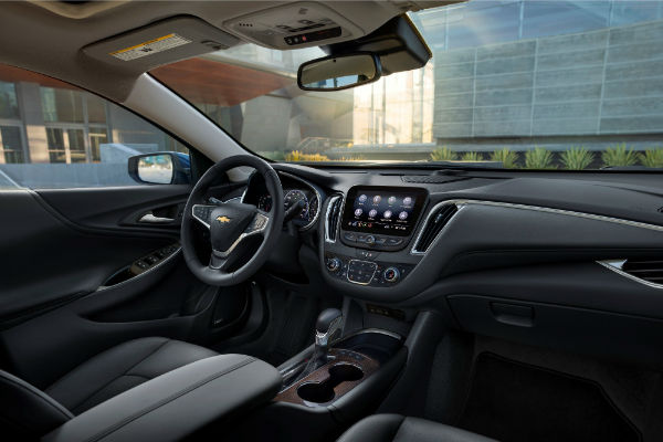 2025 Chevrolet Malibu Interior