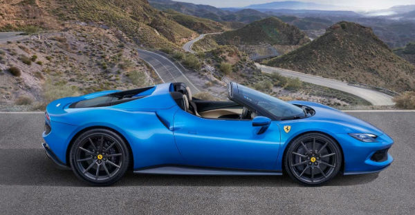 2025 Ferrari 296 GTS Car
