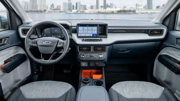 2025 Ford Maverick Interior