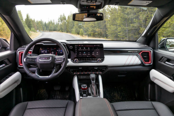 2025 GMC Canyon Interior