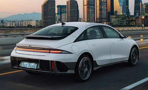 2025 Hyundai Ioniq 6 EV