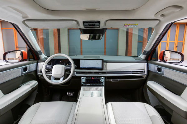 2025 Hyundai Santa Fe Interior