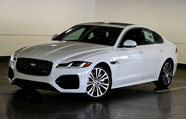 2025 Jaguar XF Dynamic SE