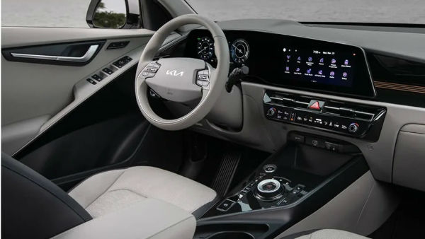 2025 KIA Niro Interior