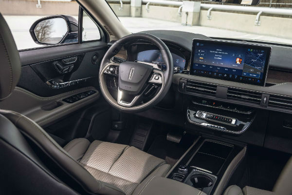 2025 Lincoln Corsair Interior