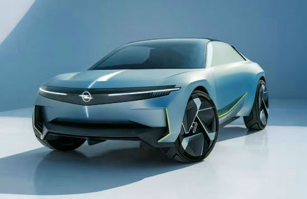 2026 Opel Manta Car