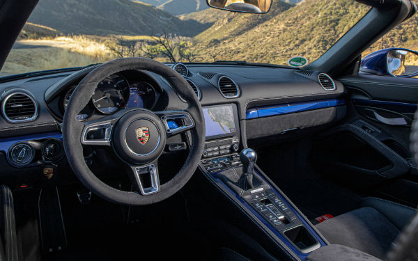 2027 Porsche 718 Interior