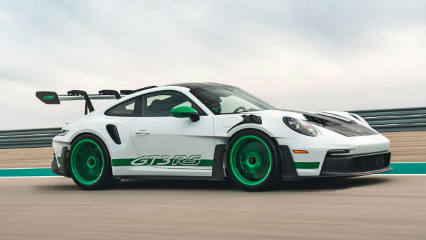 2027 Porsche 911 GT2 RS