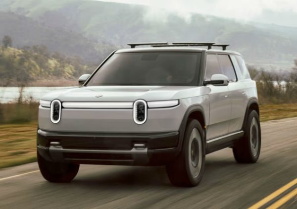 2026 Rivian R2 SUV
