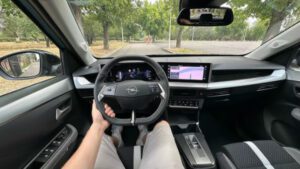 Opel Frontera Hybrid 2026 Interior