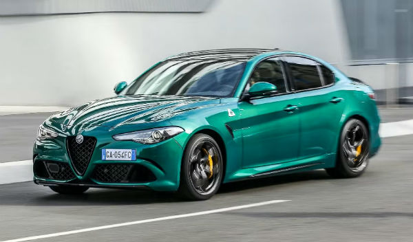 2026 Alfa Romeo Quadrifoglio Car