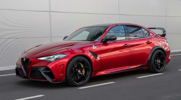Alfa Romeo Giulia GTA 2026 Biturbo