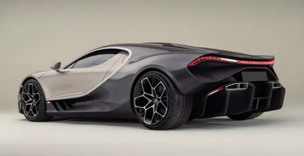 2027 Bugatti Tourbillon Hybrid Car