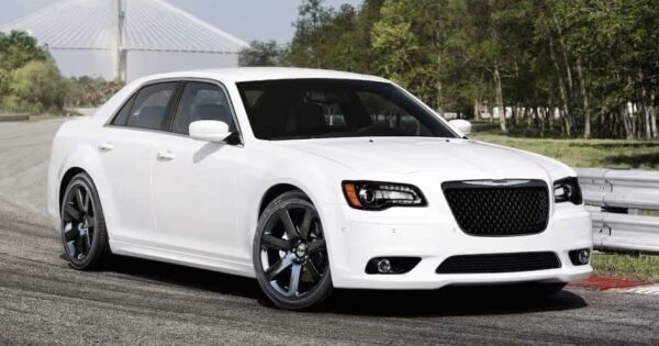 2027 Chrysler 300 SRT