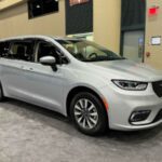 2027 Chrysler Pacifica Hybrid