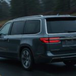 Chrysler Pacifica Minivan 2027 Model