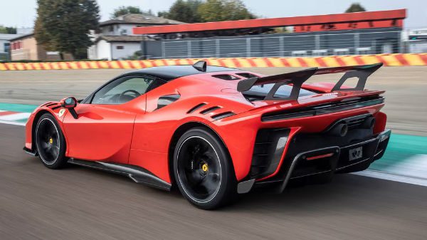 2026 Ferrari SF90 Spider