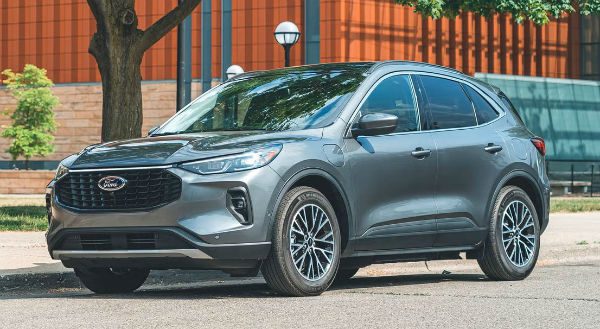 2027 Ford Escape Titanium