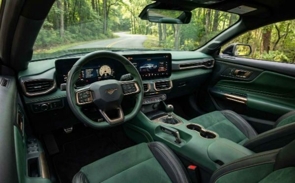 2027 Ford Mustang GT Interior