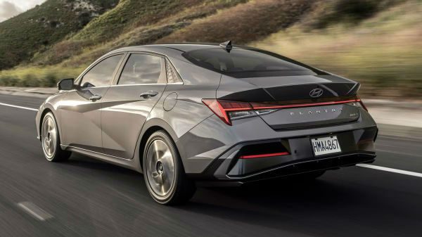 2027 Hyundai Elantra Limited