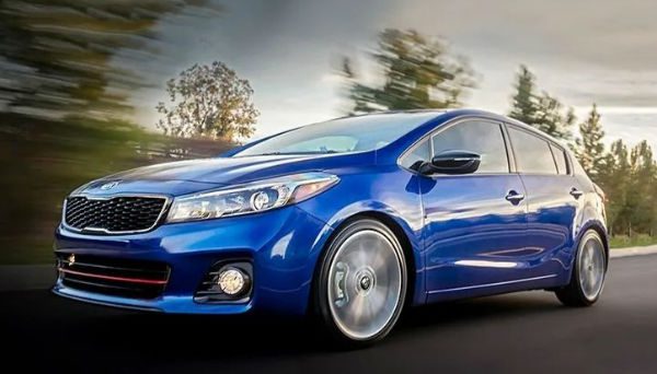 2026 KIA Forte Hatchback