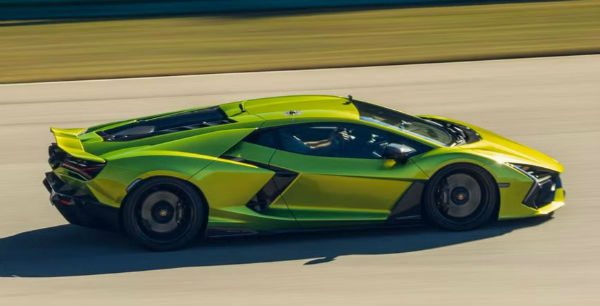 2026 Lamborghini Aventador SVJ Roadster