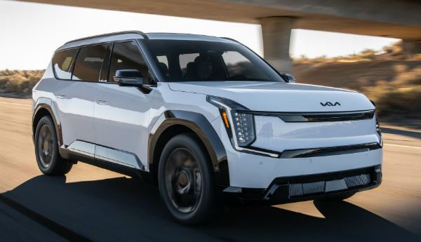2027 KIA EV9 GT