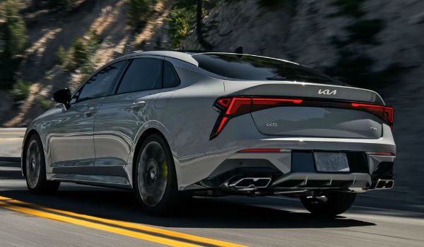 2027 KIA K5 GT