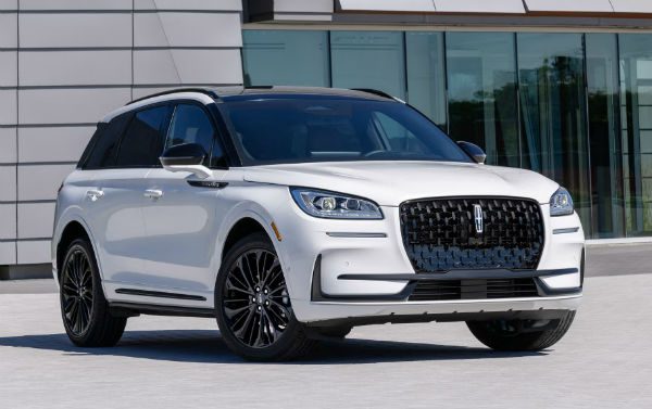 2027 Lincoln Corsair Limited