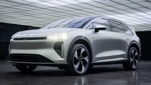 2027 Lucid Earth SUV