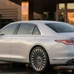 2028 Lincoln Town Car