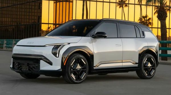 KIA EV9 2027 Range