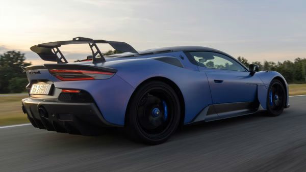 2027 Maserati MC20 Supercar