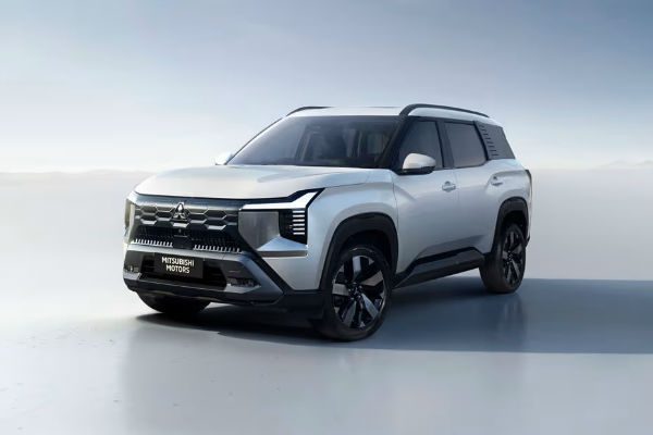 2026 Mitsubishi Destinator GLS CVT