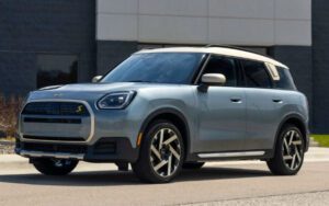 2027 Mini Countryman EV Car