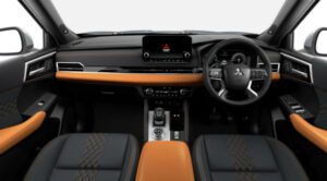 2027 Mitsubishi Pajero Interior