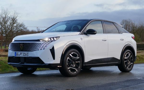 2027 Peugeot 3008 GT