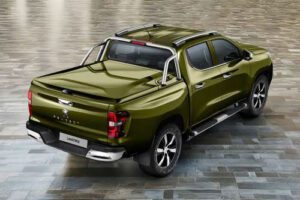 2027 Peugeot Landtrek Cab